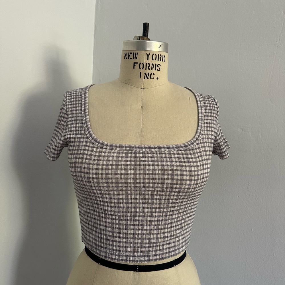 Wilfred Black and White Fitted Crop Top, stripes/checkered, Aritzia, Like New